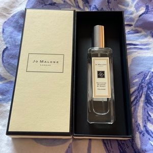 Jo Malone Nectarine Blossom and Honey Cologne